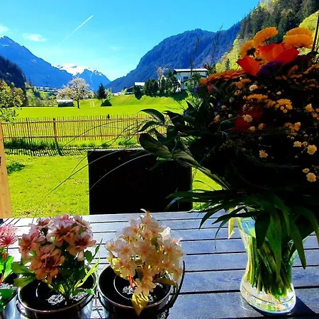 Casa vacanze Haus Valtellina *